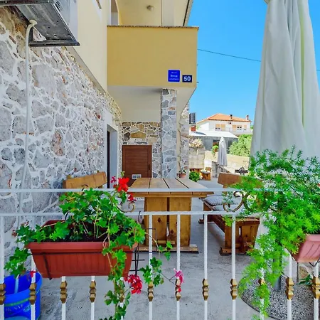 Apartment Stone House On The Batalaza -