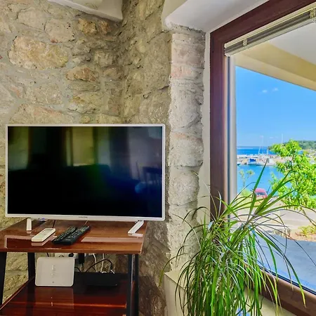 Stone House On The Batalaza - Apartment