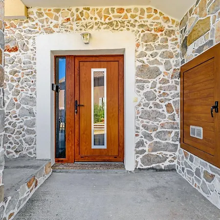 Stone House On The Batalaza - Apartment Kali