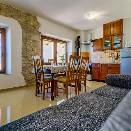 Stone House On The Batalaza - * カリ