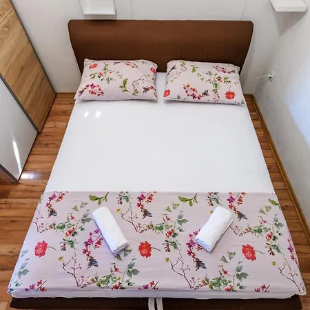 Stone House On The Batalaza - Apartament