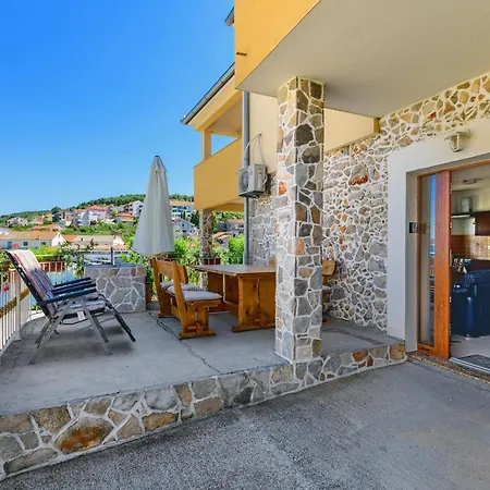 Stone House On The Batalaza - カリ