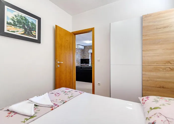 Stone House On The Batalaza -