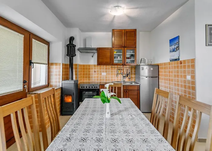 Appartement Stone House On The Batalaza -