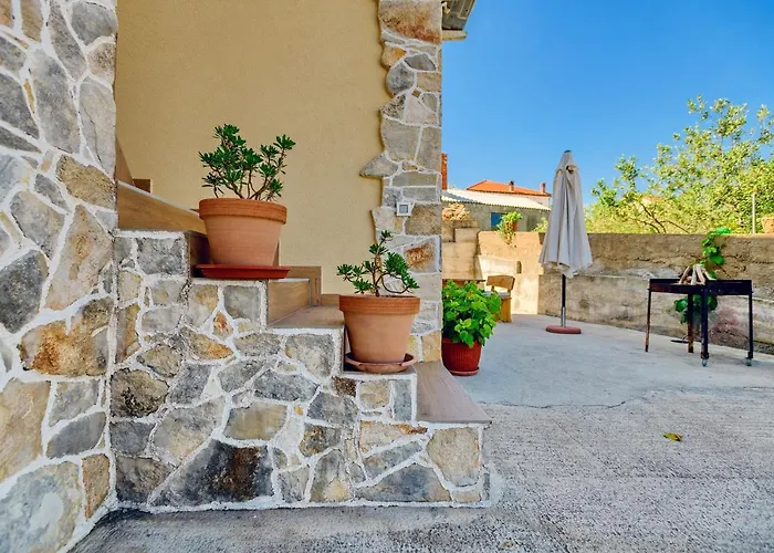 Stone House On The Batalaza - Kali