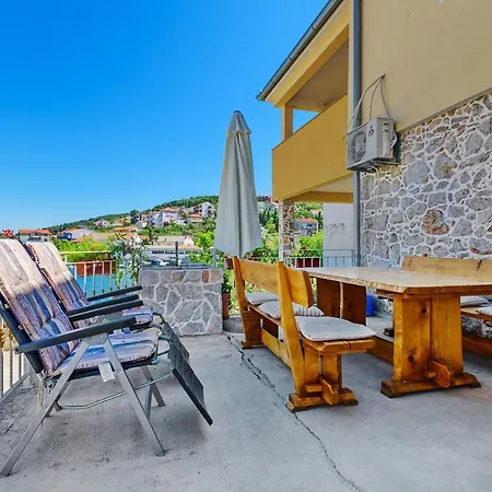 Apartment Stone House On The Batalaza -