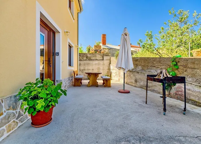 Apartman Stone House On The Batalaza -